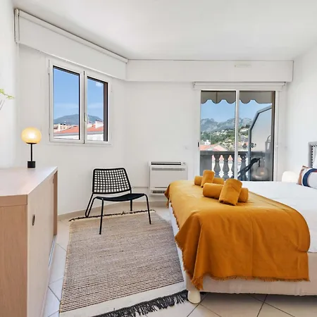 Queen Garden V, 2 Pièces Centre Ville, Ac, Vue