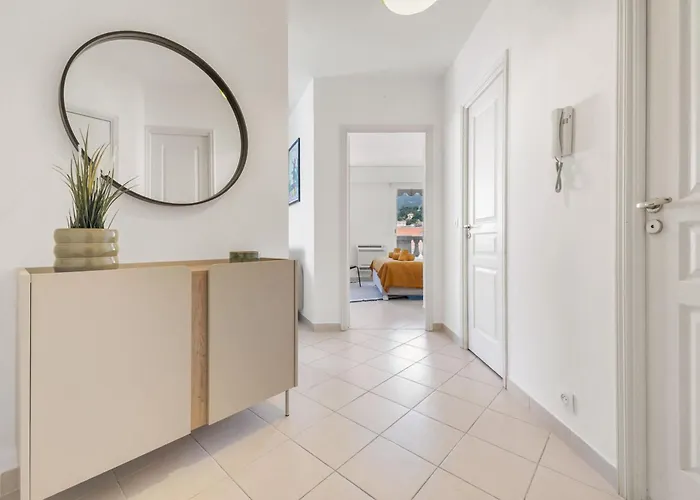 Apartment Queen Garden V, 2 Pieces Centre Ville, Ac, Vue