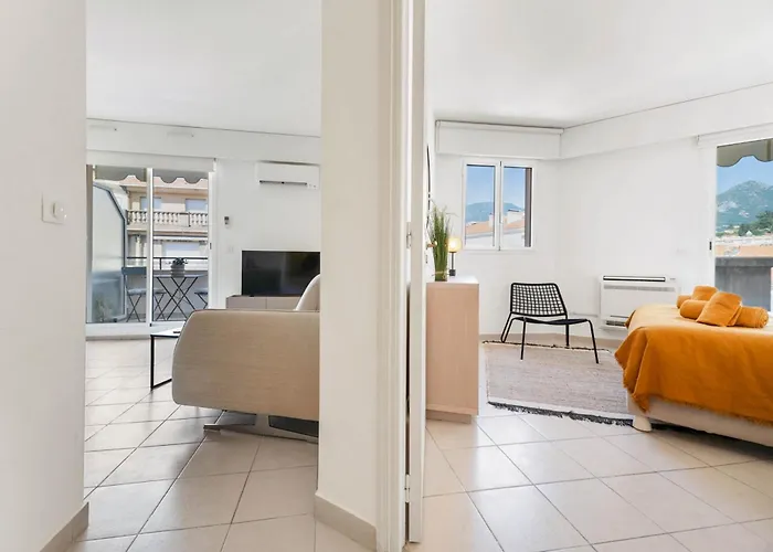 Queen Garden V, 2 Pieces Centre Ville, Ac, Vue